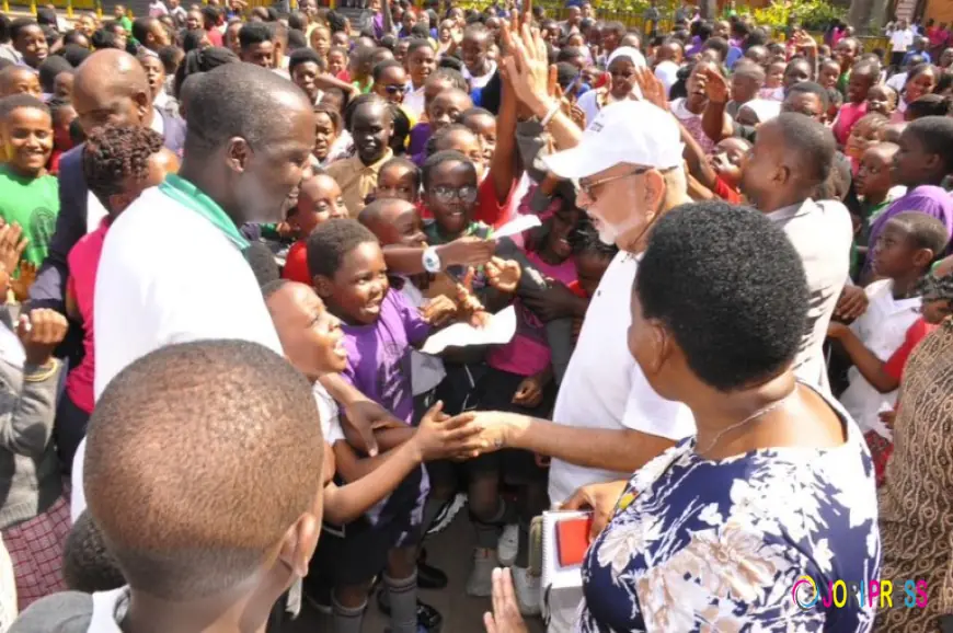 KPS Pupils cause emotional mob with Dr. Sudhir Ruparelia at courtesy visit 