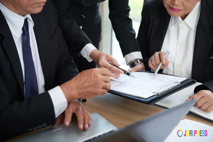 Common Legal Mistakes Businesses Make in Abu Dhabi and How to Avoid Them
