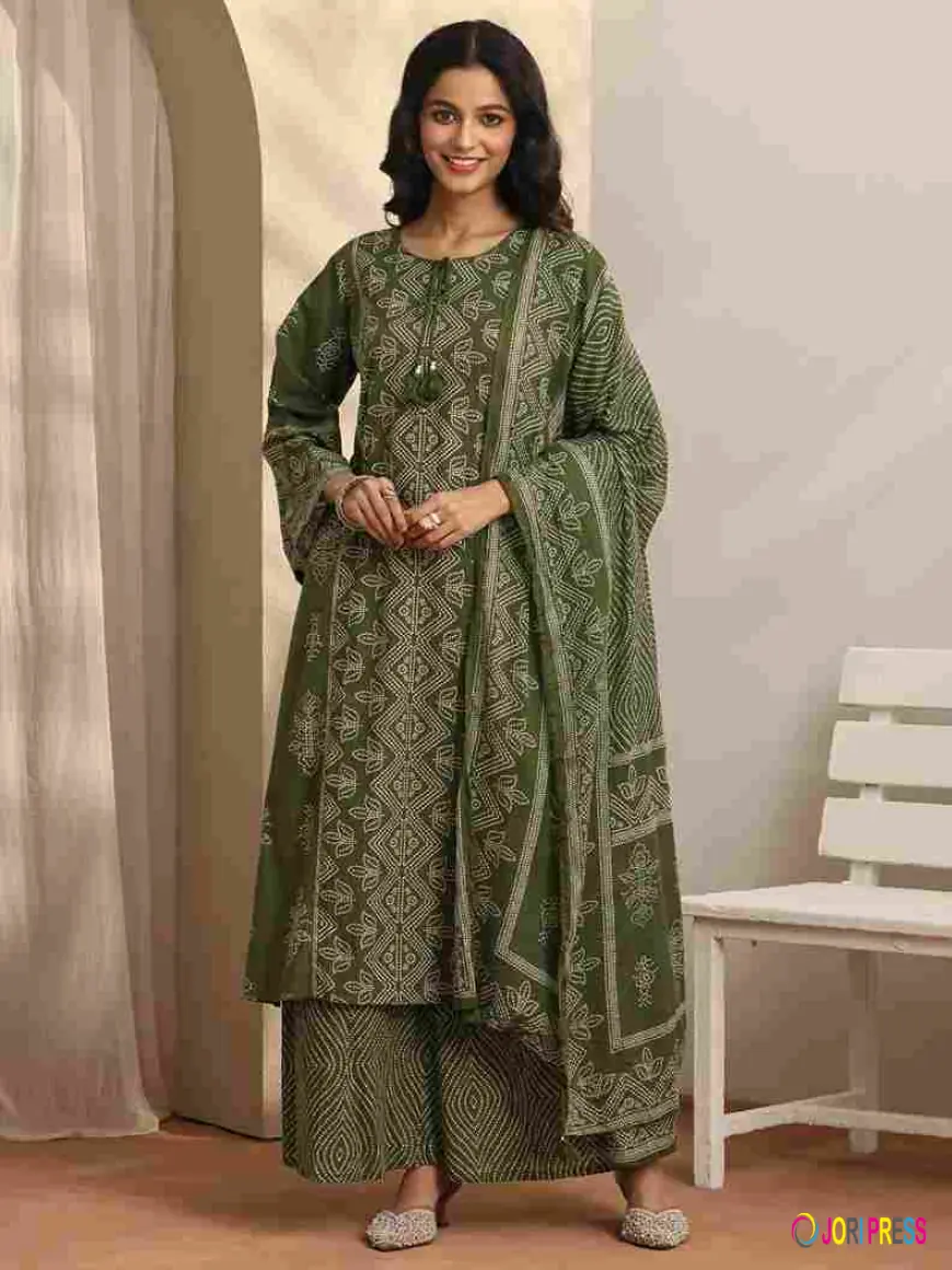 Discover the Latest Bandhani Suits Design Trends for Women