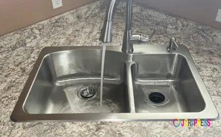 Common Drain Problems in Aurora, CO and When to Call a Plumber