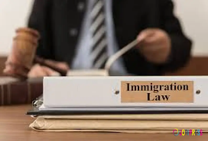 Best Immigration Lawyer Toronto for Canadian Immigration Services