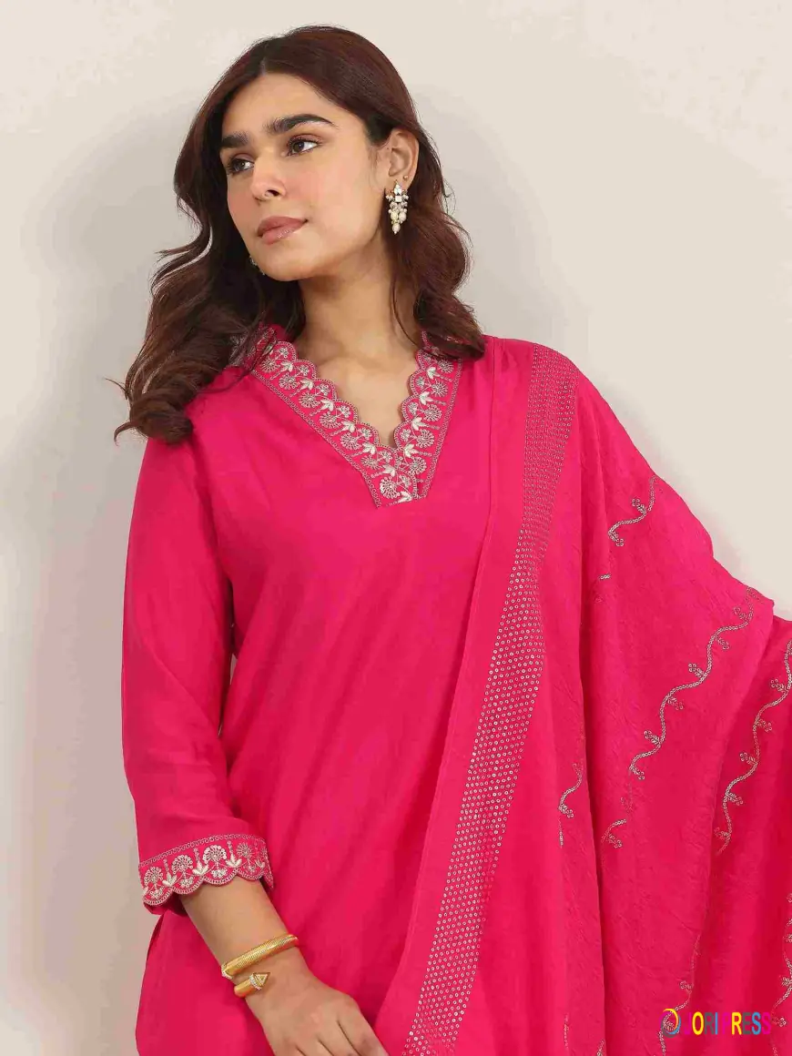 Discover latest festive kurta set for women