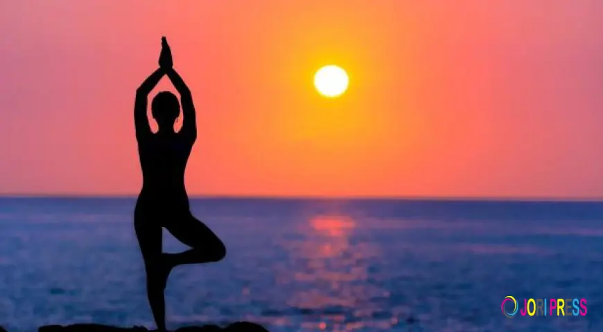 100 Hour Yoga TTC in Rishikesh: An Immersive Learning Experience