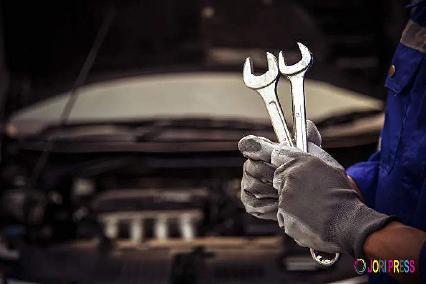 Looking for an Honest Auto Service in Brisbane? Meet the Mechanic in East Brisbane Locals Trust