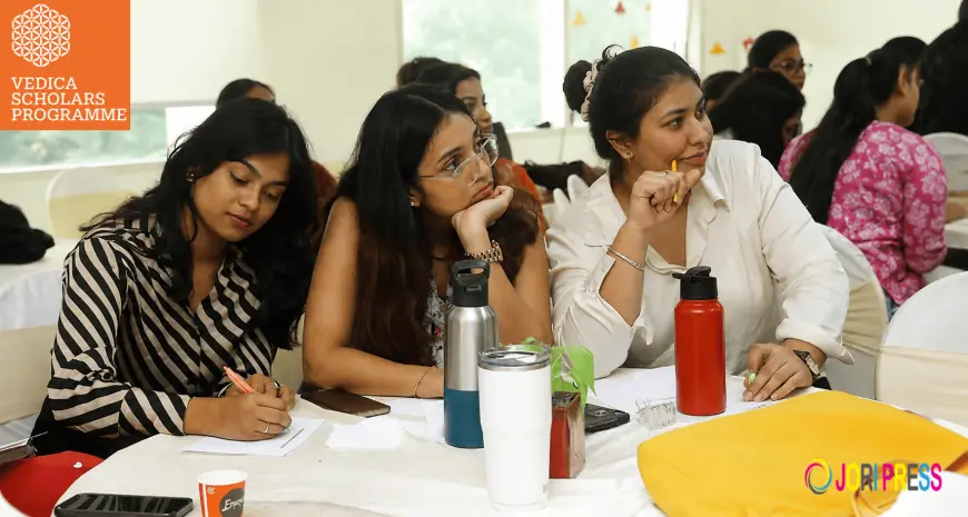 Management Institutes in Indore for Women Graduates