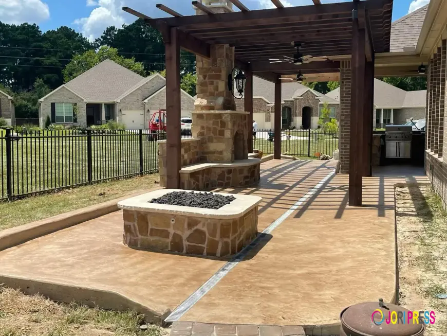 How a Patio Cover Can Lower Your Energy Bills in the Blistering Conroe Heat