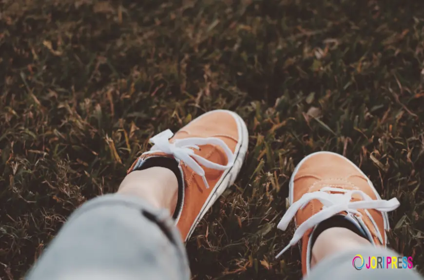 Orthotic Shoes for Diabetic Foot Care: What to Look For