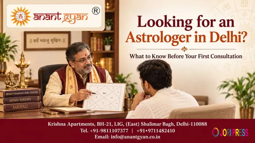 Looking for an Astrologer in Delhi? What to Know Before Your First Consultation
