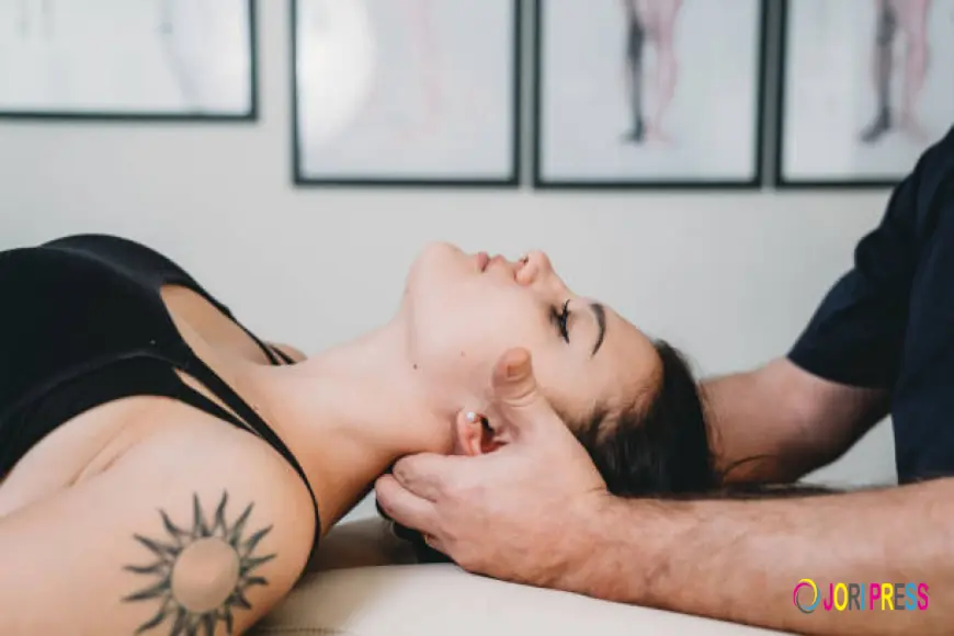 How Chiropractic Treatment for Headaches in Moon Township Works