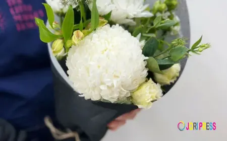 From Wreaths to Bouquets: Understanding Different Funeral Flowers