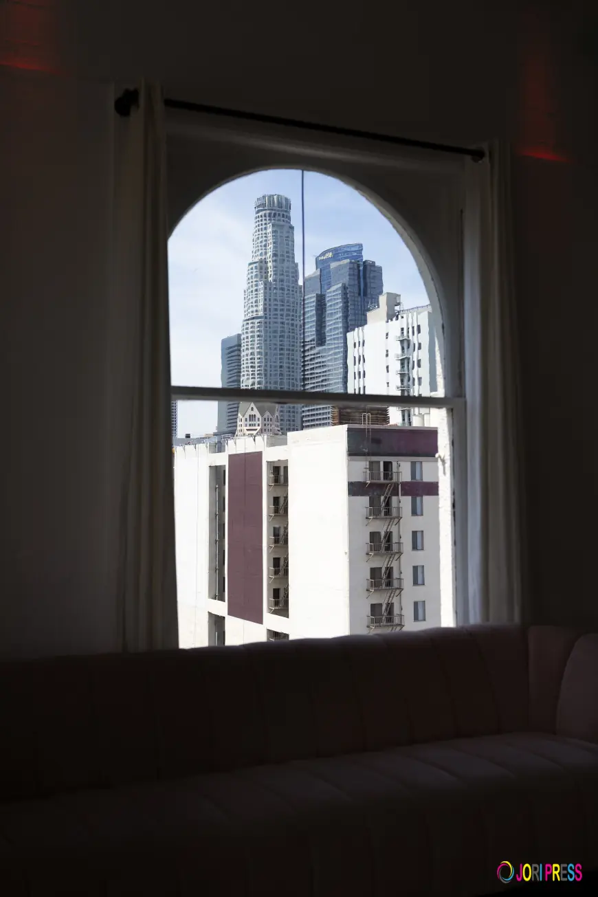 How Can I Soundproof My Apartment Windows From Street Noise?